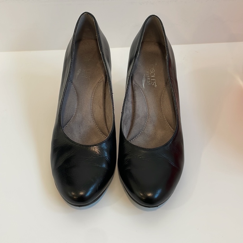 Aerosoles Black Leather Wedges